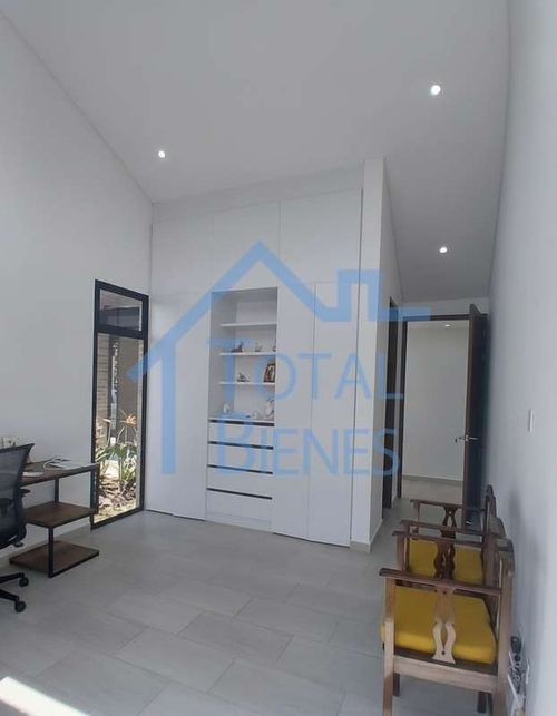 Casa de 4 alcobas en venta en Pantanillo, Envigado, 280 m² · foto 23 de 24
