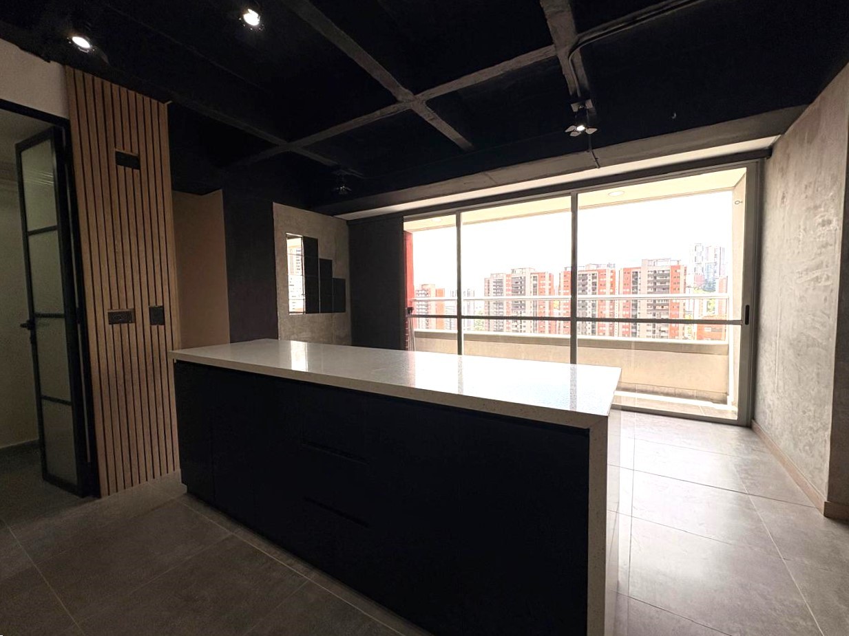 Apartamento en arriendo en Tres Esquinas, Sabaneta · foto 2 de 15
