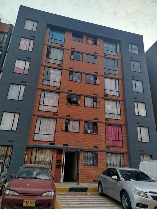 Apartamento de 3 alcobas en venta en Parque Campestre, Soacha, 44 m² · foto 10 de 12