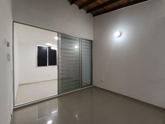 Casa de 4 alcobas en venta en Colinas De Vista Hermosa, Villa del Rosario, 220 m² · foto 14 de 19