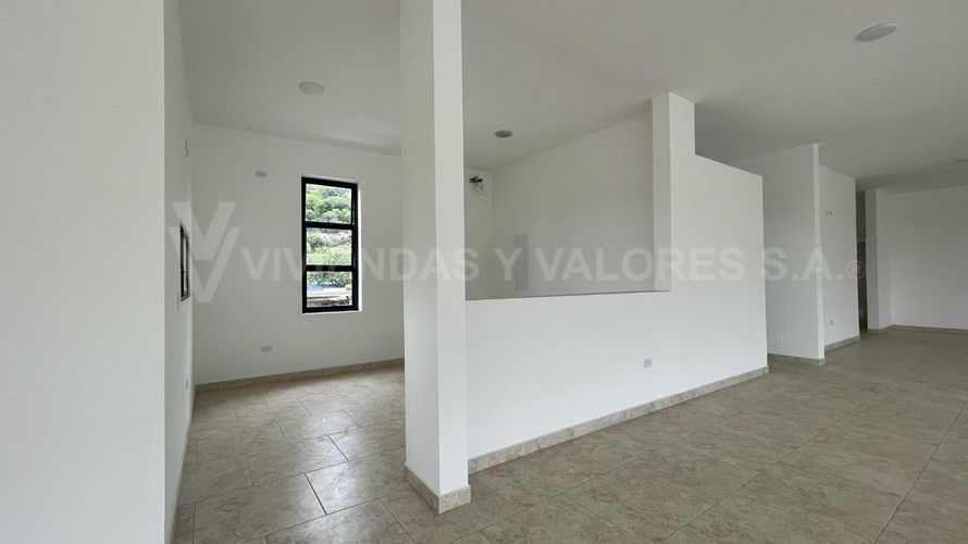 Local en arriendo en Patios Centro, Los Patios, 350 m² · foto 7 de 10