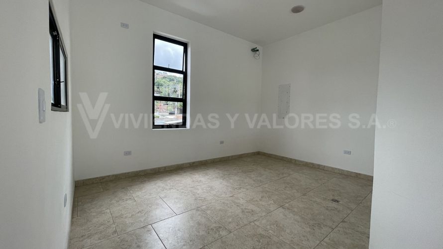 Local en arriendo en Patios Centro, Los Patios, 350 m² · foto 6 de 10