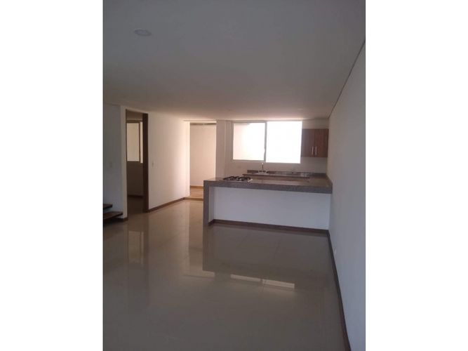 Casa de 3 alcobas en venta en Porerito, Jamundí, 185 m² · foto 2 de 8
