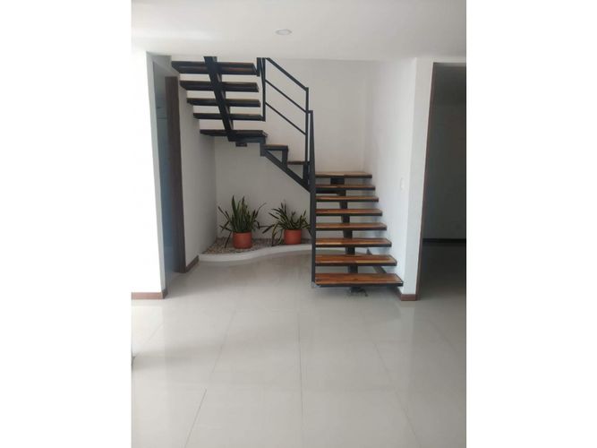 Casa de 3 alcobas en venta en Porerito, Jamundí, 185 m² · foto 3 de 8