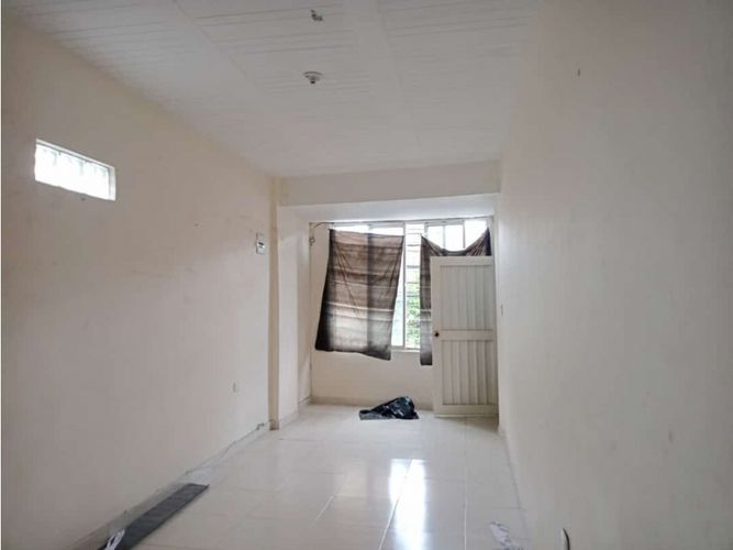 Casa de 9 alcobas en venta en Los Libertadores, Cali, 600 m² · foto 2 de 12