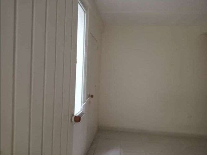 Casa de 9 alcobas en venta en Los Libertadores, Cali, 600 m² · foto 7 de 12