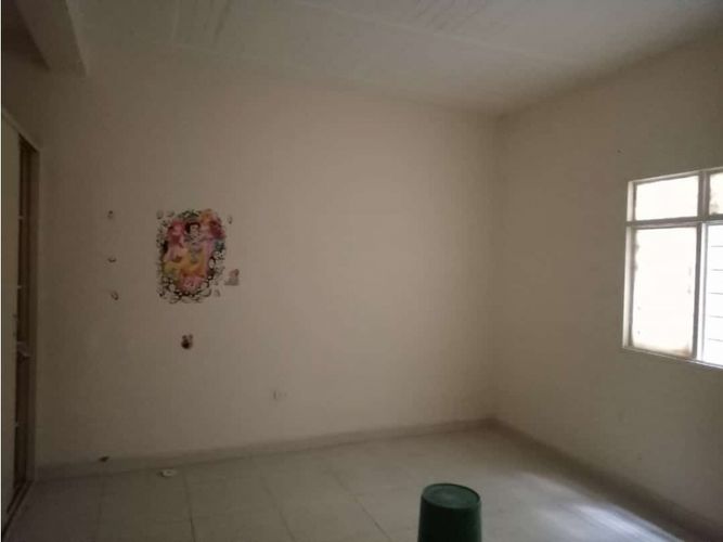 Casa de 9 alcobas en venta en Los Libertadores, Cali, 600 m² · foto 9 de 12