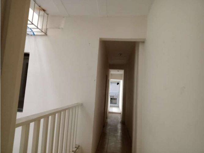 Casa de 9 alcobas en venta en Los Libertadores, Cali, 600 m² · foto 11 de 12