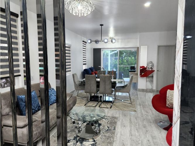 Casa de 2 alcobas en venta en Ub. La Union, Jamundí, 190 m² · foto 2 de 24
