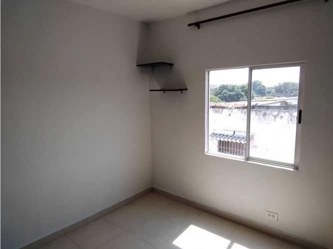 Edificio en venta en Ciudad Capri, Cali, 645 m² · foto 4 de 22