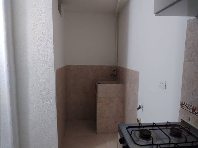 Edificio en venta en Ciudad Capri, Cali, 645 m² · foto 11 de 22