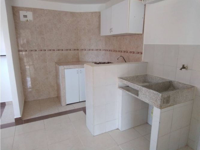Edificio en venta en Ciudad Capri, Cali, 645 m² · foto 13 de 22
