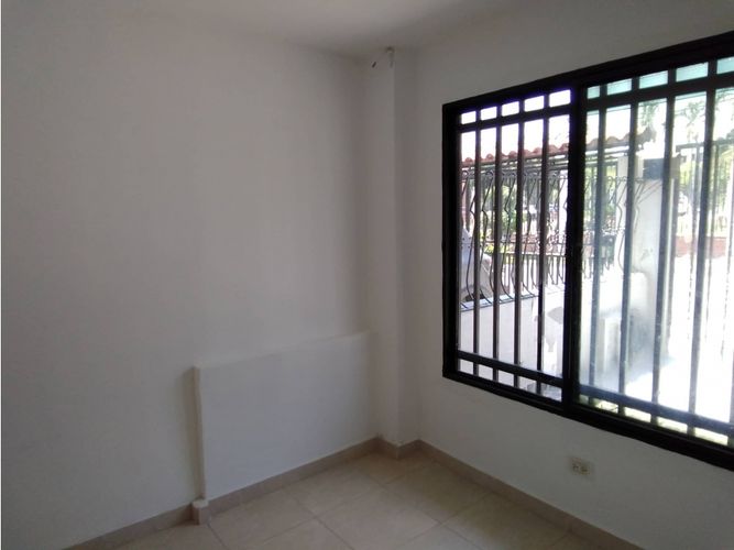 Edificio en venta en Ciudad Capri, Cali, 645 m² · foto 16 de 22
