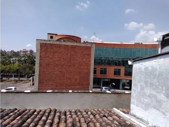 Edificio en venta en Ciudad Capri, Cali, 645 m² · foto 18 de 22