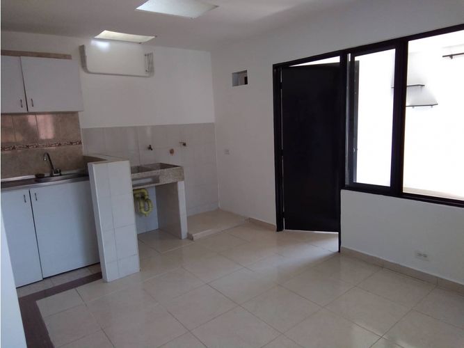 Edificio en venta en Ciudad Capri, Cali, 645 m² · foto 20 de 22