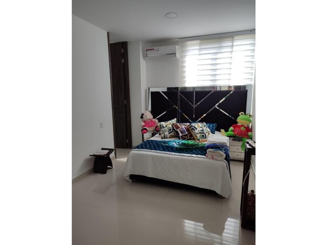 Casa de 6 alcobas en venta en Pance, Cali, 520 m² · foto 3 de 8