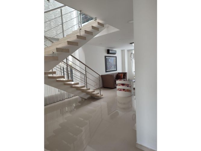 Casa de 6 alcobas en venta en Pance, Cali, 520 m² · foto 4 de 8