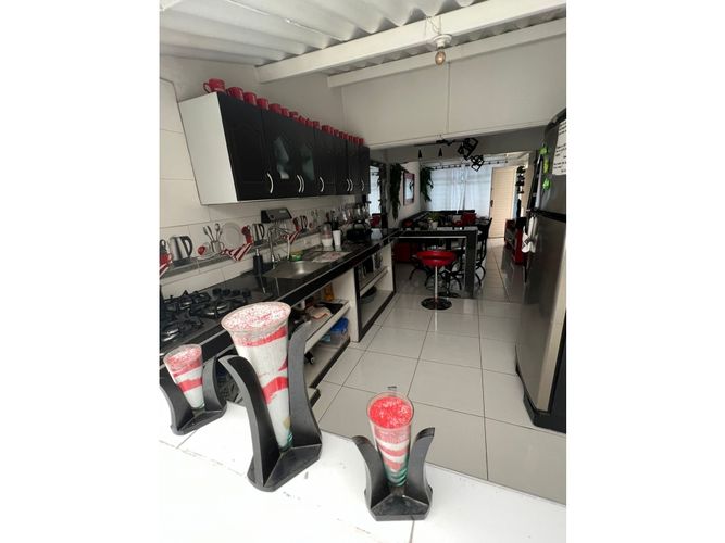 Casa de 5 alcobas en venta en La Selva, Cali, 375 m² · foto 14 de 24