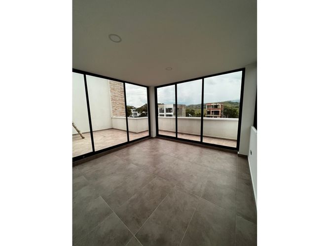 Casa de 7 alcobas en venta en Las Mercedes, Jamundí, 350 m² · foto 22 de 24