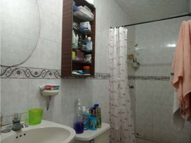 Casa de 7 alcobas en venta en Santa Elena, Cali, 400 m² · foto 8 de 19