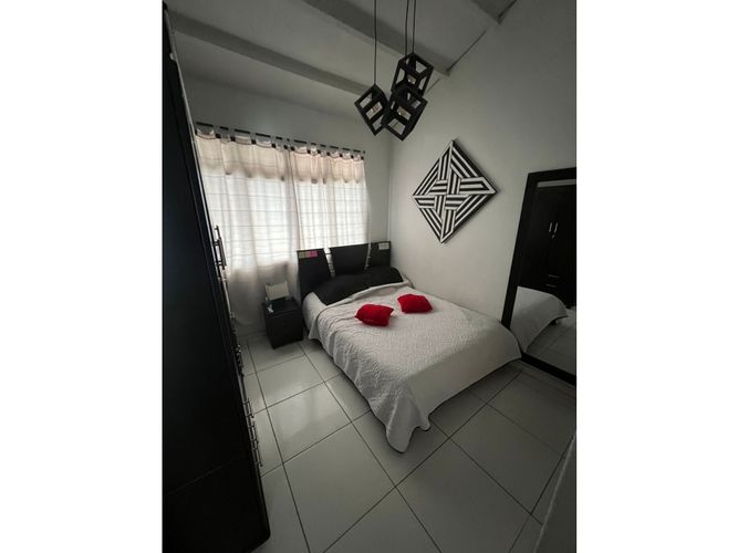 Casa de 5 alcobas en venta en La Selva, Cali, 375 m² · foto 23 de 24