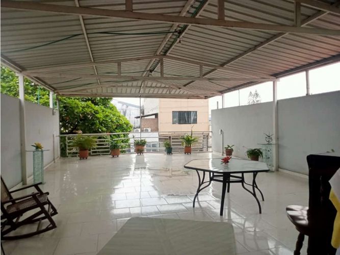 Casa de 7 alcobas en venta en Santa Elena, Cali, 400 m² · foto 10 de 19
