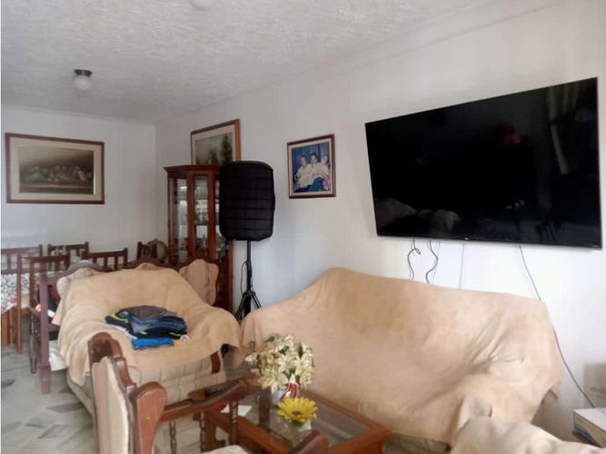 Casa de 7 alcobas en venta en Santa Elena, Cali, 400 m² · foto 13 de 19