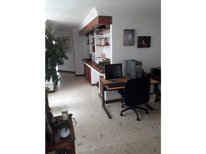 Apartamento de 4 alcobas en venta en Chipichape, Cali, 135 m² · foto 2 de 20
