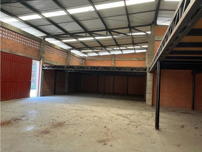 Bodega en venta en Zona Industrial, Yumbo, 2282 m² · foto 12 de 23