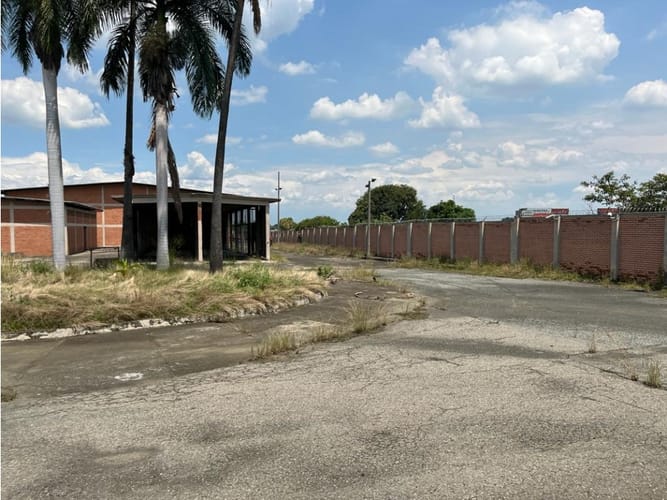 Bodega en venta en Zona Industrial, Yumbo, 2282 m² · foto 13 de 23