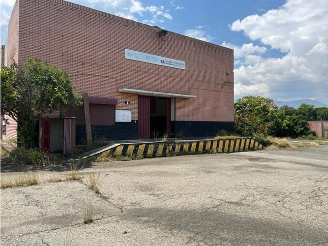 Bodega en venta en Zona Industrial, Yumbo, 2282 m² · foto 19 de 23