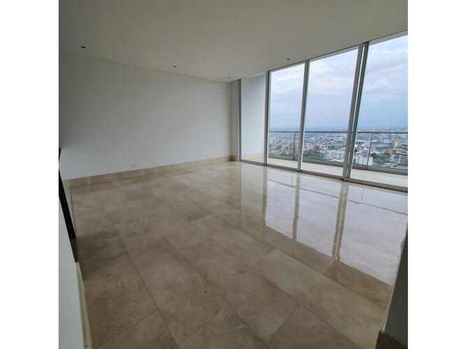 Apartamento de 4 alcobas en venta en Bellavista, Cali, 165 m² · foto 2 de 24