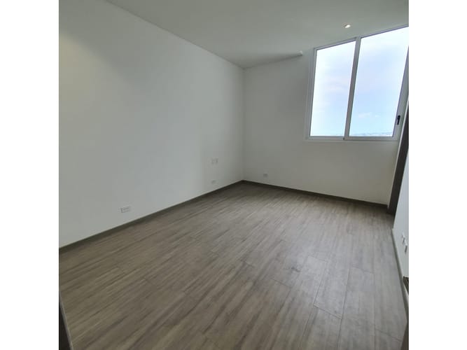 Apartamento de 4 alcobas en venta en Bellavista, Cali, 165 m² · foto 9 de 24