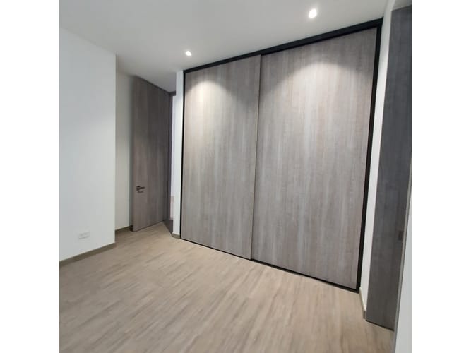 Apartamento de 4 alcobas en venta en Bellavista, Cali, 165 m² · foto 13 de 24