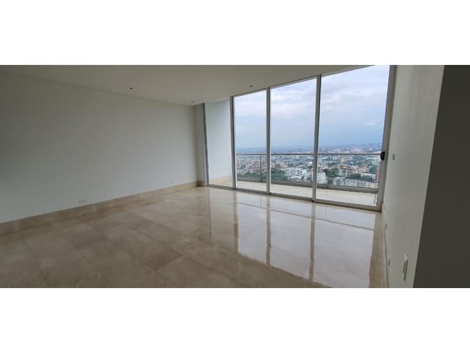 Apartamento de 4 alcobas en venta en Bellavista, Cali, 165 m² · foto 21 de 24
