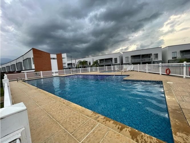 Casa de 4 alcobas en venta en Cn. Sol De La Arboleda, Jamundí, 300 m² · foto 12 de 24