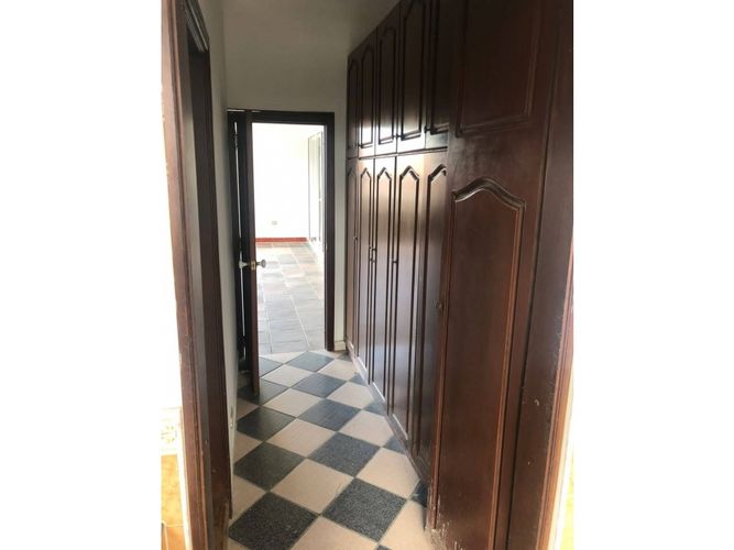 Apartamento de 5 alcobas en venta en Santa Teresita, Cali, 400 m² · foto 7 de 23