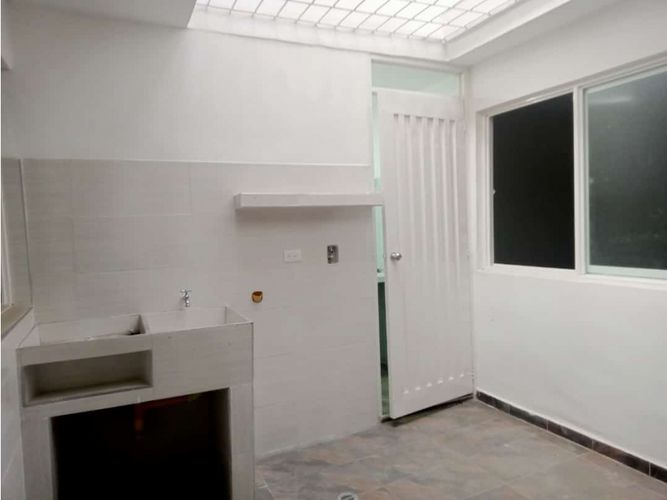 Bodega en venta en San Nicolas, Cali, 345 m² · foto 8 de 16