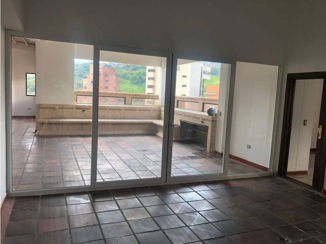 Apartamento de 5 alcobas en venta en Santa Teresita, Cali, 400 m² · foto 14 de 23