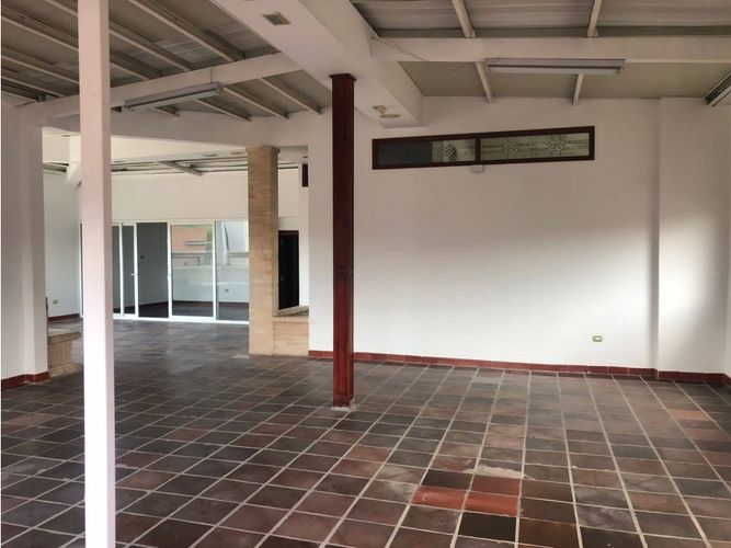 Apartamento de 5 alcobas en venta en Santa Teresita, Cali, 400 m² · foto 15 de 23