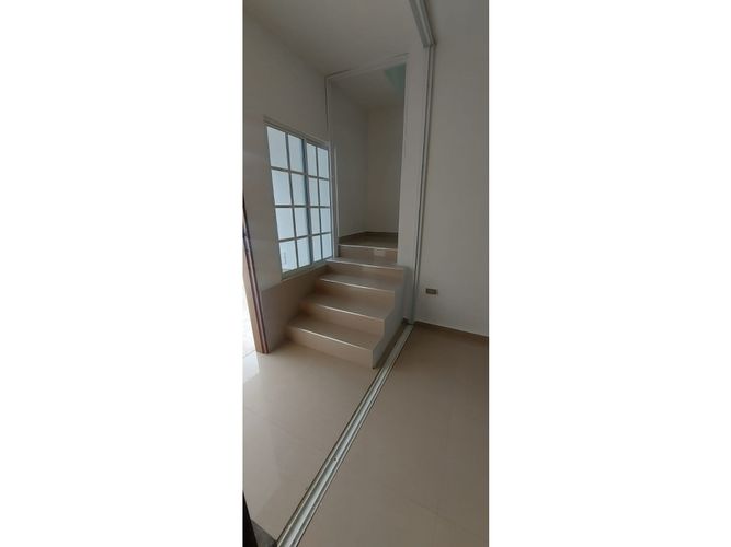 Casa de 6 alcobas en venta en Porerito, Jamundí, 282 m² · foto 11 de 24