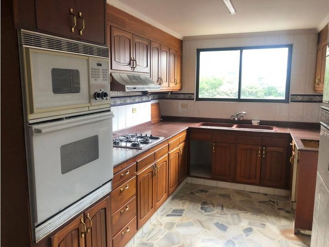 Apartamento de 5 alcobas en venta en Santa Teresita, Cali, 400 m² · foto 23 de 23