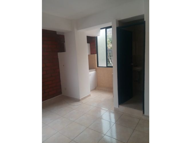 Edificio en venta en El Dorado, Cali, 920 m² · foto 3 de 17