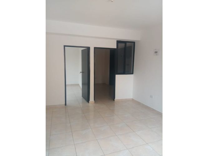 Edificio en venta en El Dorado, Cali, 920 m² · foto 6 de 17