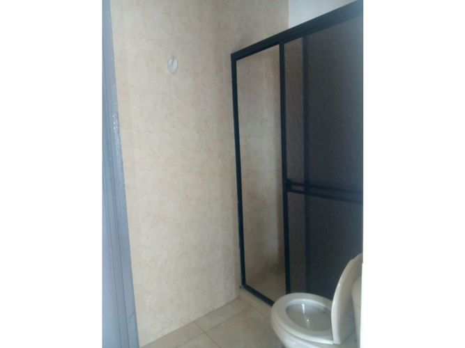 Edificio en venta en El Dorado, Cali, 920 m² · foto 16 de 17