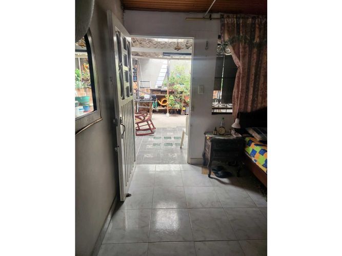 Casa de 5 alcobas en venta en Departamental, Cali, 260 m² · foto 19 de 19