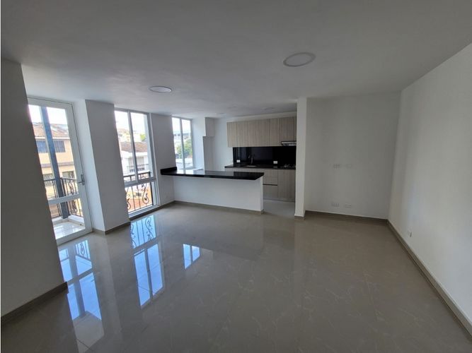 Edificio en venta en El Ingenio, Cali, 1000 m² · foto 3 de 12