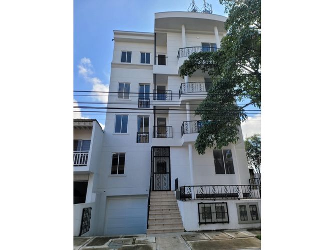 Edificio en venta en El Ingenio, Cali, 1000 m² · foto 8 de 12