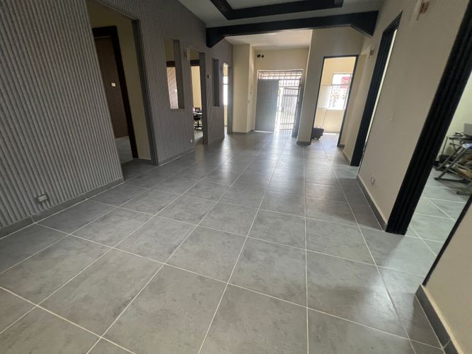 Oficina en venta en Belen, Ibagué, 300 m² · foto 2 de 7