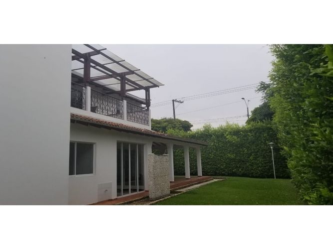Casa de 6 alcobas en venta en Pance Alto, Cali, 450 m² · foto 3 de 9